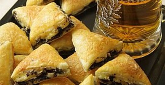 Пирожки с маслинами к пиву