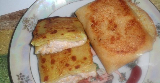 Блинчики с ветчиной и сыром