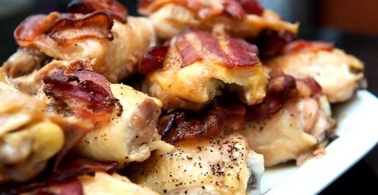 Курица в беконе