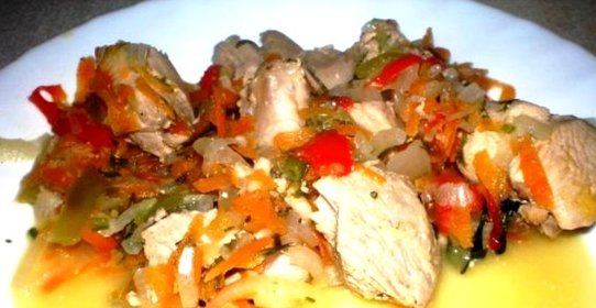 Индейка, тушеная с овощами