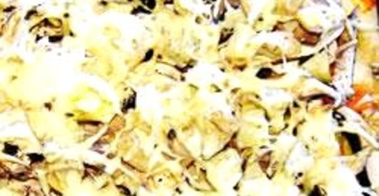 Пицца с грибами портобелло, свежим перцем и козьим сыром