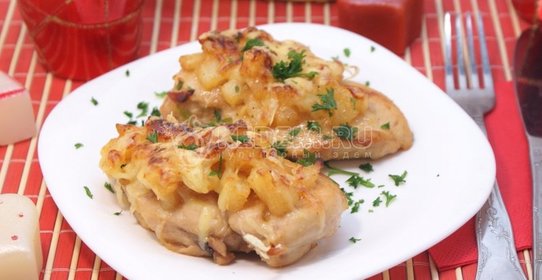 Курица под ананасами «Страсть Амура»