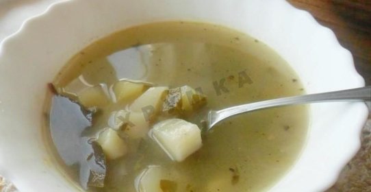 Зеленый борщ с щавелем в мультиварке