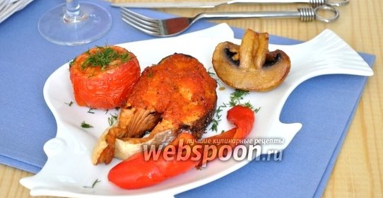 Рыба гриль под соусом маринара с запечёнными овощами