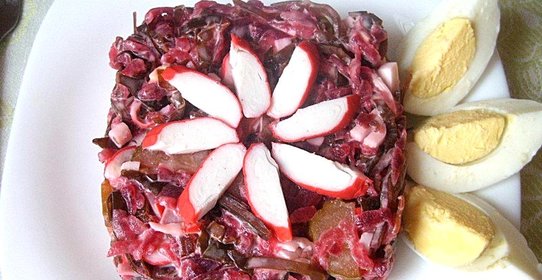 Салат из морской капусты и свеклы