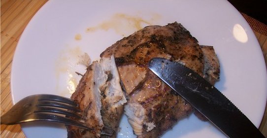 Куриная грудка в вине