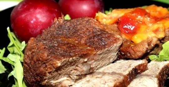Говядина со сливами
