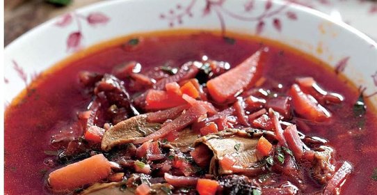 Постный грибной борщ с черносливом