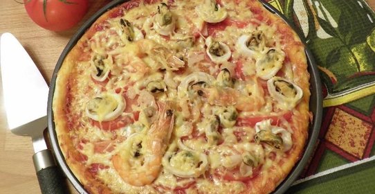 Пицца с морепродуктами в духовке