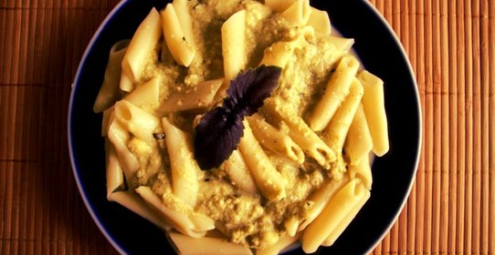 Пенне с нежным соусом из брокколи