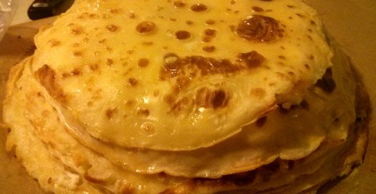 Блинный пирог с творогом и сгущенным молоком