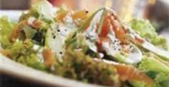 Яблочный салат с семгой