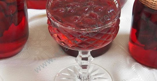 Варенье из кизила с косточками на зиму