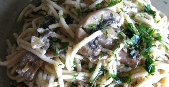 Спагетти со сливочным соусом