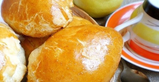 Булочки со сгущенкой вареной