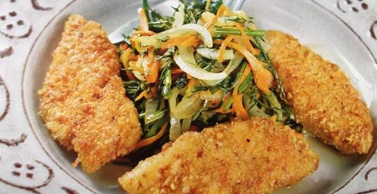 Белая рыба в корочке из грецких орехов и цедры