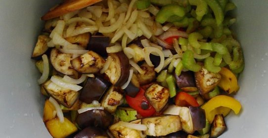 Овощное рагу в соусе карри