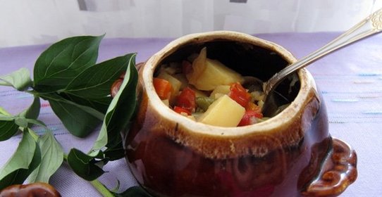 Овощное рагу в горшочках