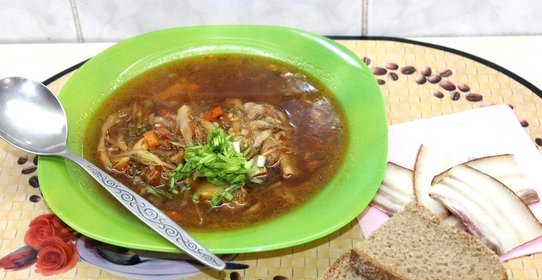 Борщ из свиных ребрышек