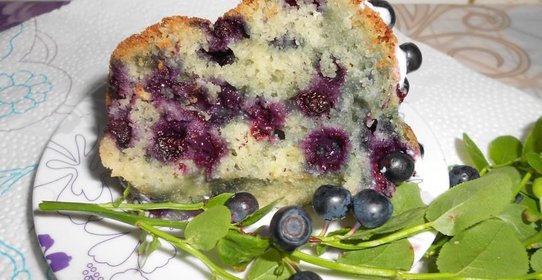 Черничная шарлотка