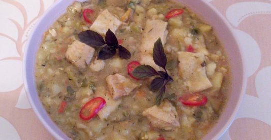 Похлебка рыбная с янтарной форелью и овощами