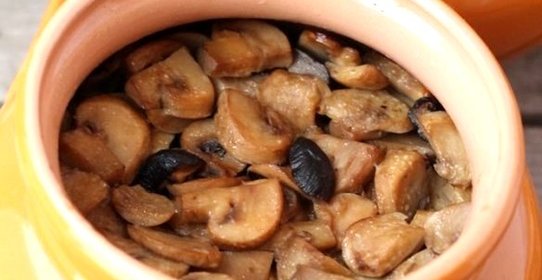Шампиньоны в горшочках