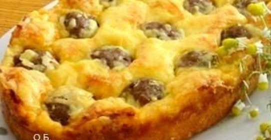 Пирог с фрикадельками