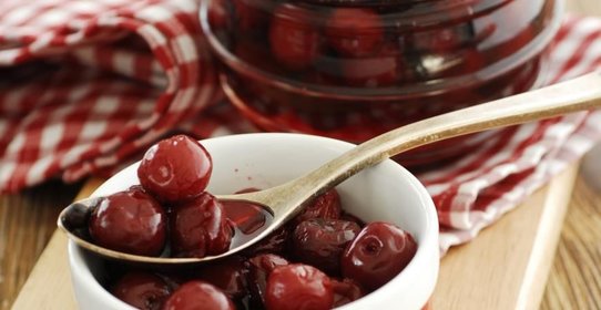 Маринованная вишня