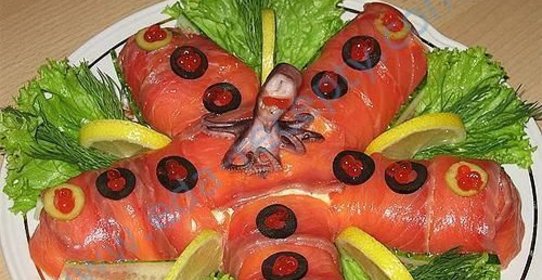 Салат Морская звезда с красной рыбой и креветками