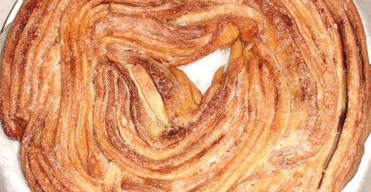 Булка с корицей