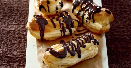 Эклеры из заварного теста