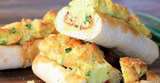 Запеченный багет на завтрак