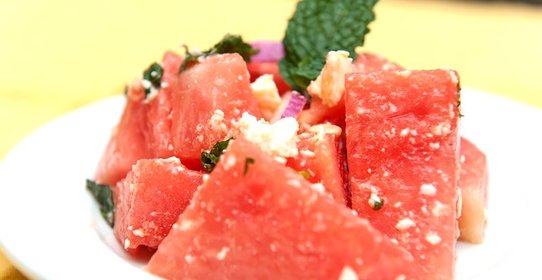 Салат с арбузом и фетой