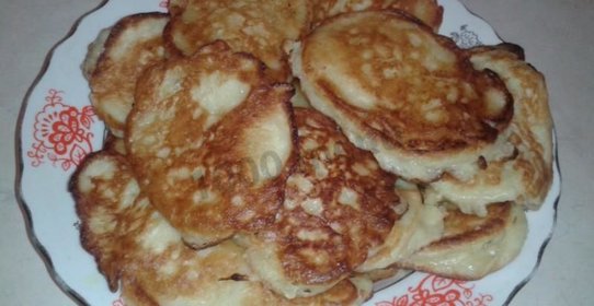 Оладьи на скисшем молоке пышные