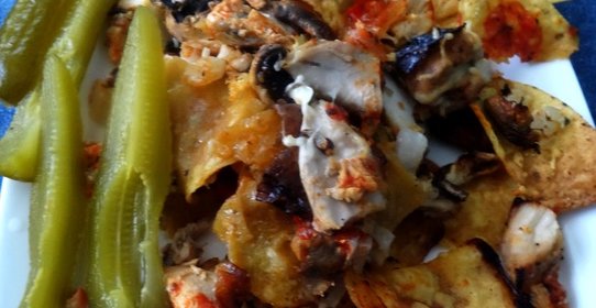 Мексиканские кукурузные чипсы доритос с курицей и пармезаном