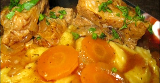 Гуляш из ребрышек