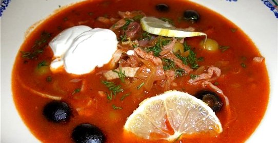 Солянка с мясом и картошкой