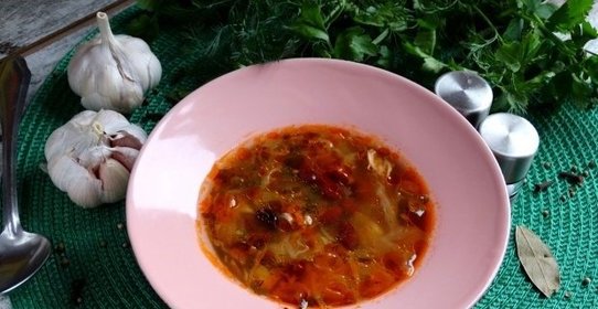 Щи с консервированной фасолью