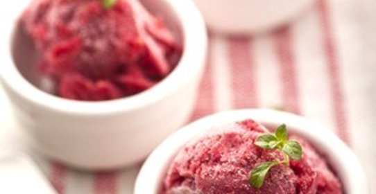 Сливово-ягодный шербет с белым вином