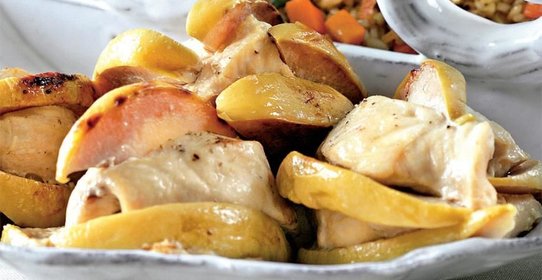 Курица с айвой