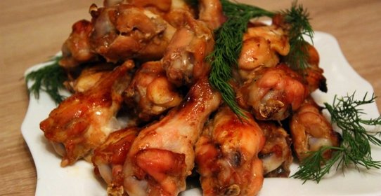 Запеченные остро-сладкие куриные крылышки