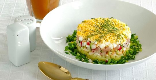 Классическая окрошка на квасе с языком