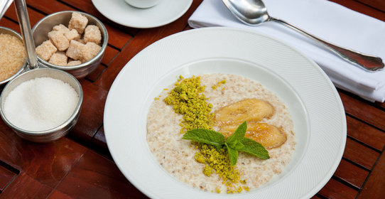 Каша овсяная с жареными бананами