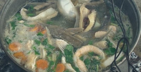 Уха из стерляди и семги