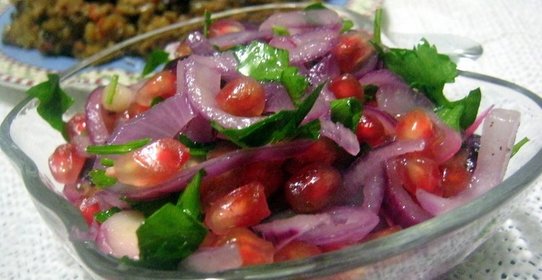 Гранатовый салат к плову