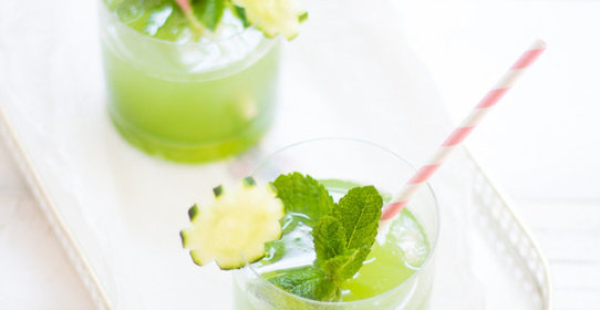 Безалкогольный зеленый коктейль