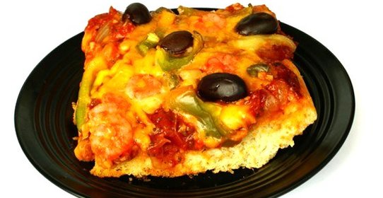 Дрожжевое тесто для пиццы со сливочным маслом