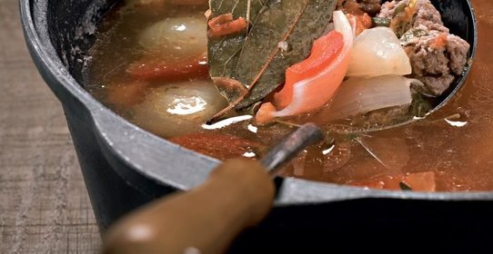 Курица с клюквой и айвой