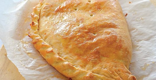 Пресный пирог с яйцом