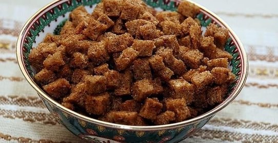 Сухарики на сковороде